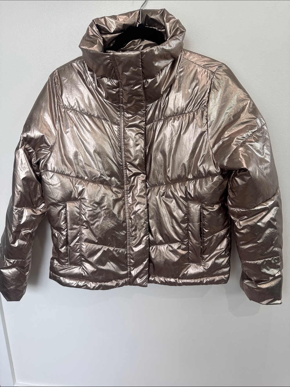 NWT Abercrombie & Fitch gold metallic puffer ski winter cozy snow jacket Medium